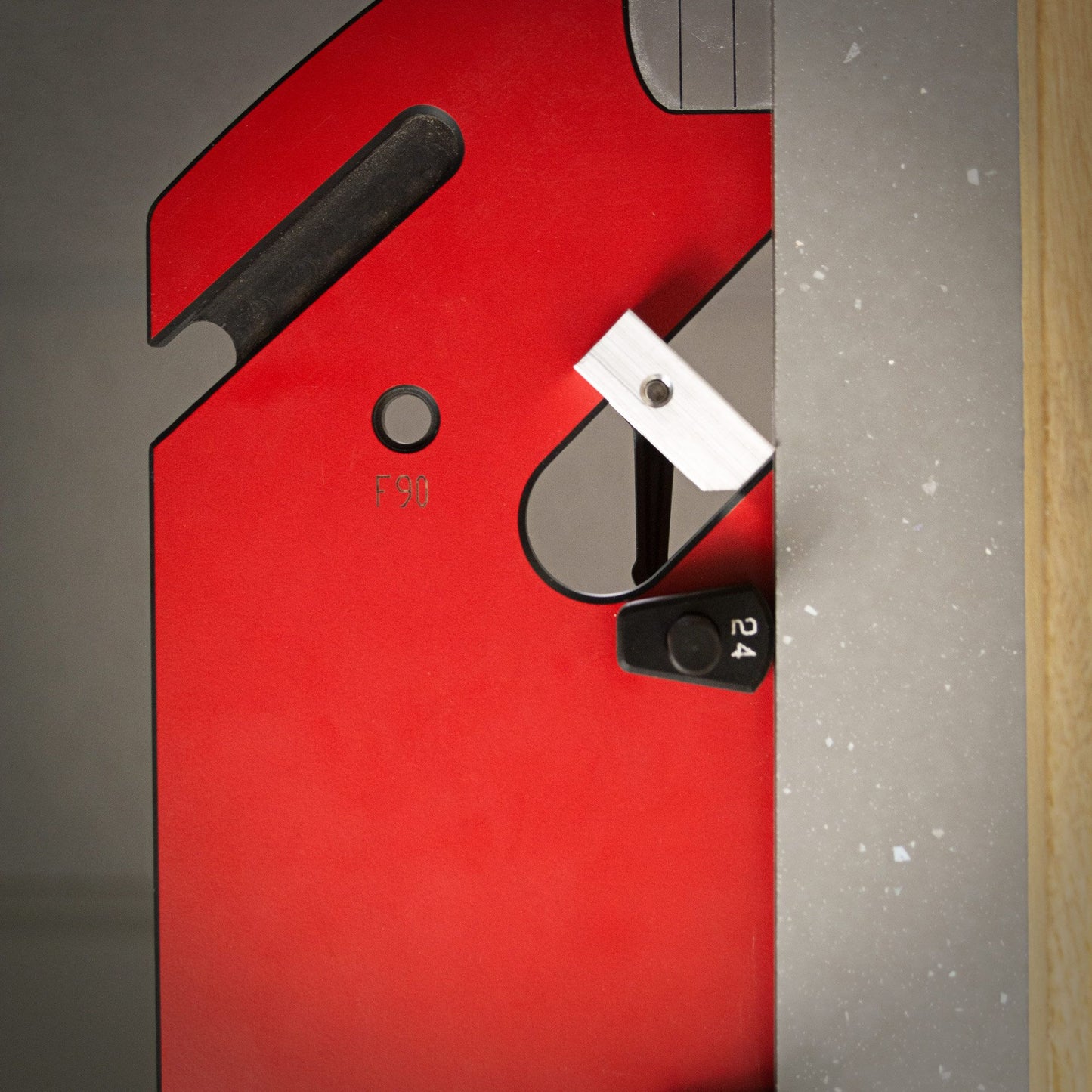 SCRIBE-MASTER - Out Of Square Device for Kitchen Worktop Jigs